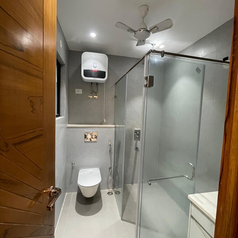 Bathroom, meffier-golden-park 3 Bedroom 100 Sq.Yd. Builder Floor In Sohna Sector 4 Gurgaon 9040122