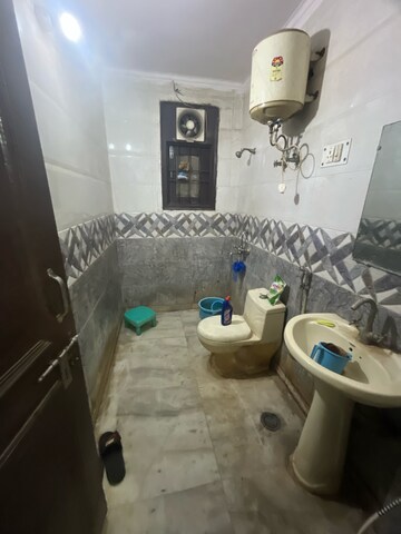 Team Area in 1 BHK Builder Floor at Saket – for Rent