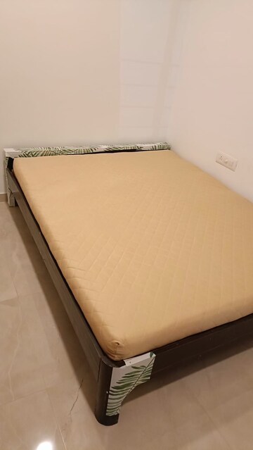 Bedroom in 2 BHK Apartment at Sheth Vasant Oasis, Andheri East – for Rent