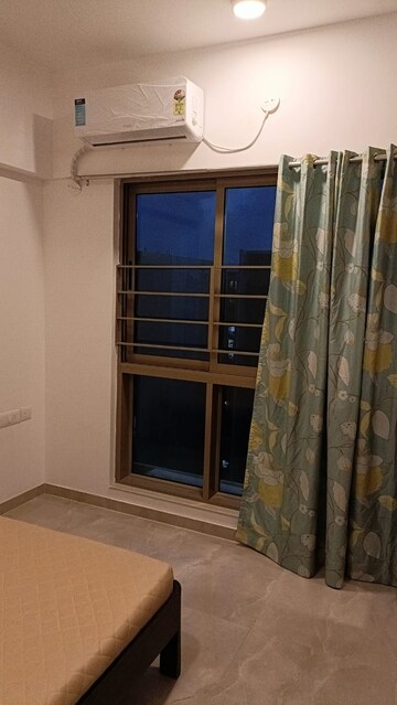 Bedroom in 2 BHK Apartment at Sheth Vasant Oasis, Andheri East – for Rent