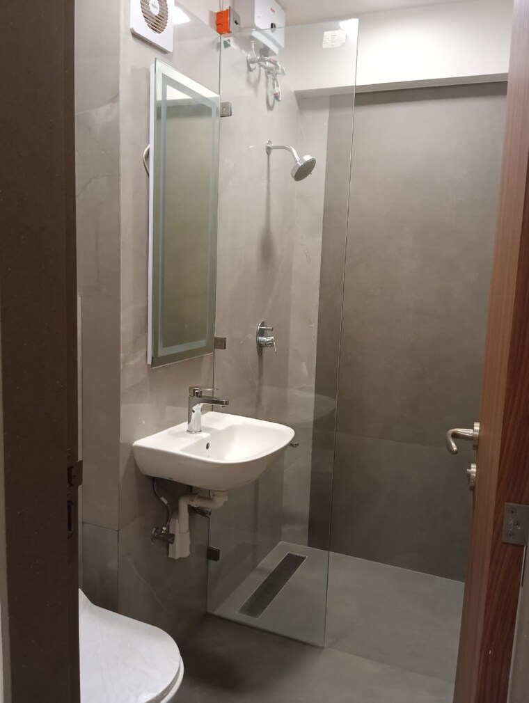 Bathroom, goregaon-vivan 1 Bedroom 420 Sq.Ft. Apartment In Goregaon West Mumbai 9039995