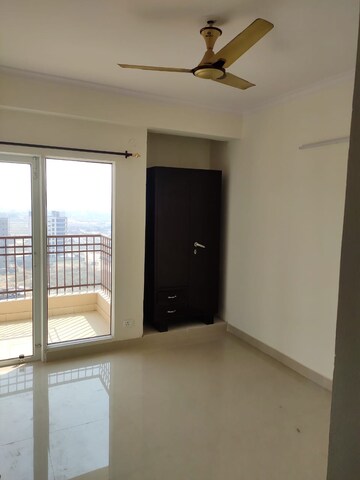 2 BHK Apartment For Sale in Supertech Ecociti, Sector 137
