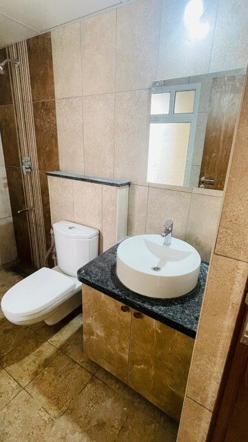 Attached Bathroom in 3.5 BHK Apartment at Sarjapur Road – for Rent