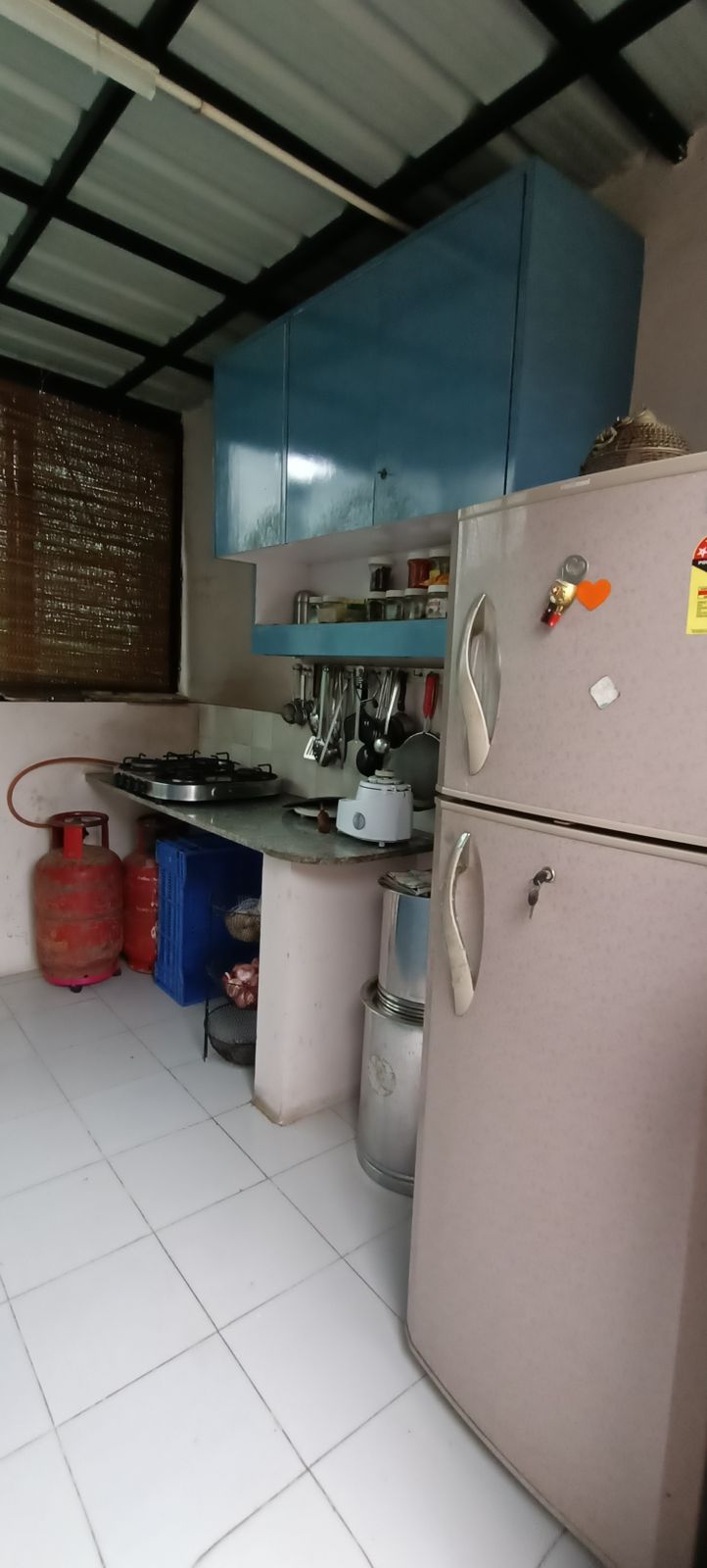 Team Area in 1 BHK Builder Floor at Kailash Colony – for Rent