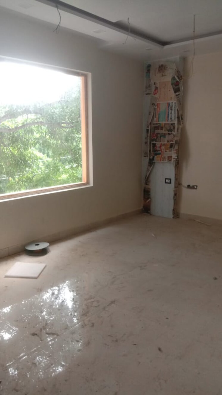 Room, nehru nagar iii 3 Bedroom 180 Sq.Yd. Builder Floor In Nehru Nagar Iii Ghaziabad 9040137