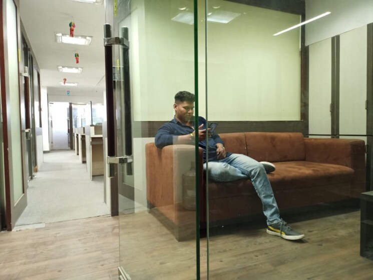 Gym, thapar-complex Commercial Office Space 700 Sq.Ft. In Cbd Belapur Sector 15 Navi Mumbai 9040109