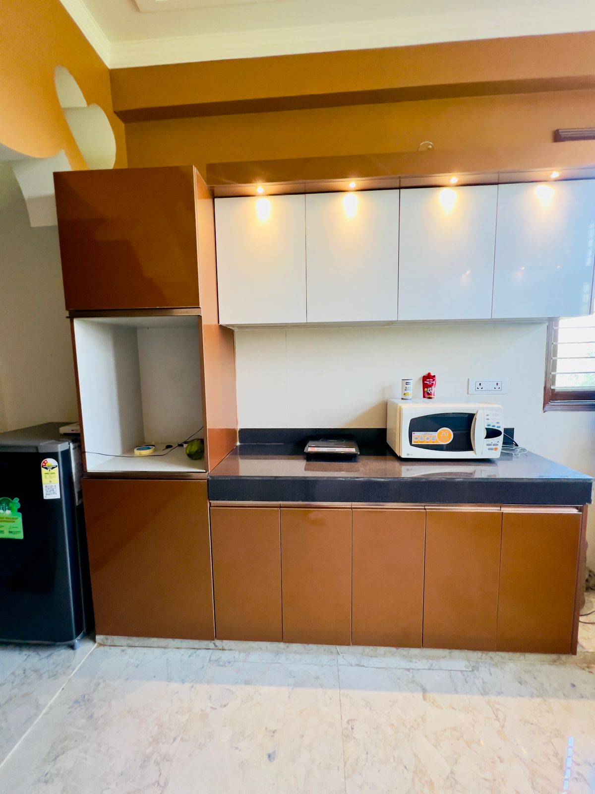 2 BHK Apartment For Rent in Gardenia Glory