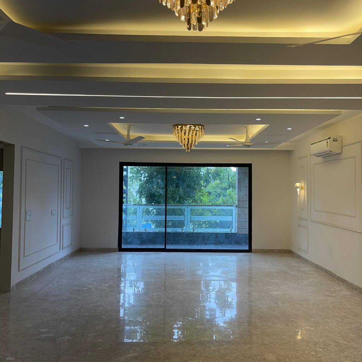 3 BHK + Pooja Room 178 Sq.Yd. Builder Floor in Meffier Golden Park