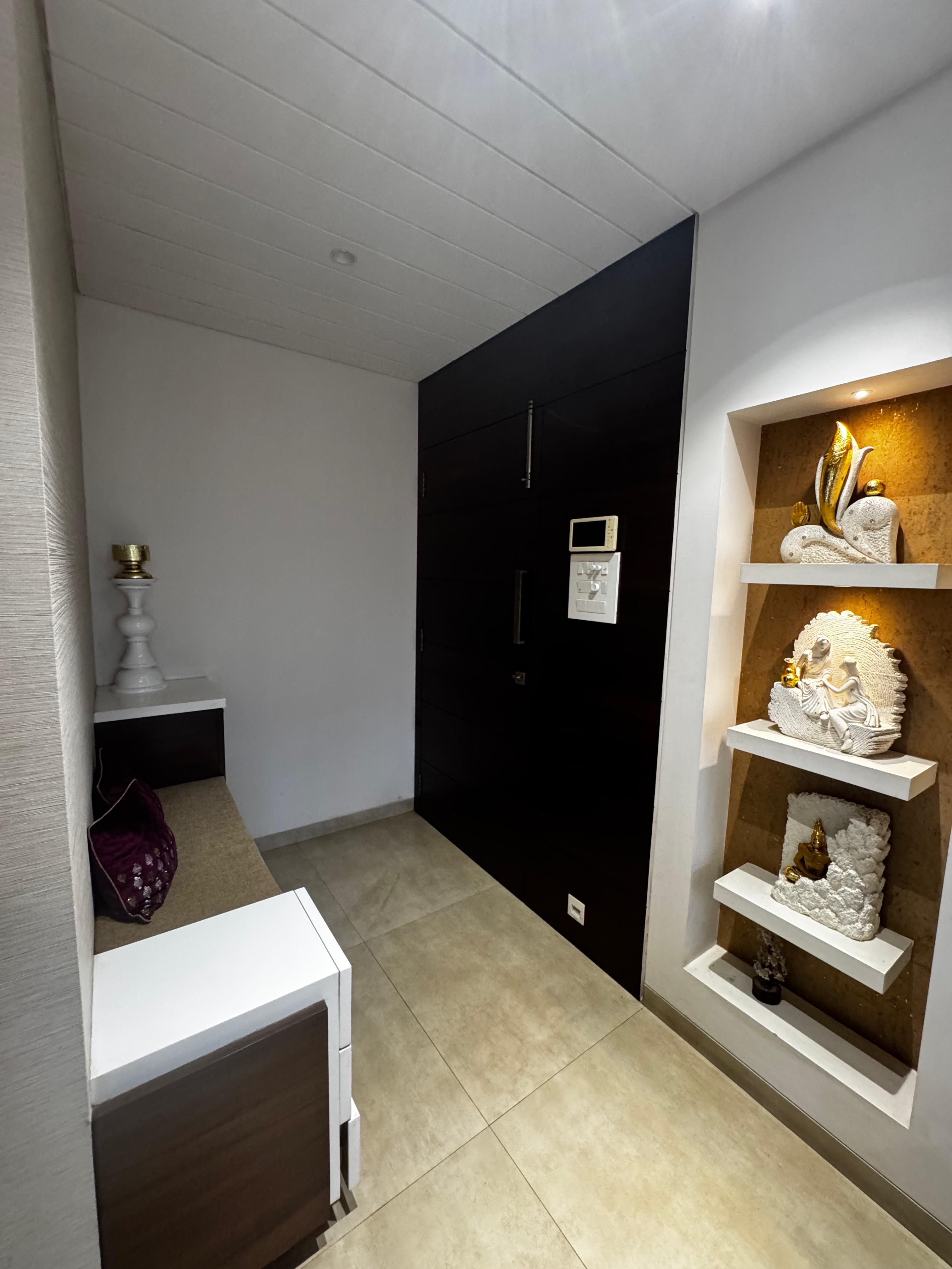 3 BHK + Extra Room Apartment For Rent in Globe Heights