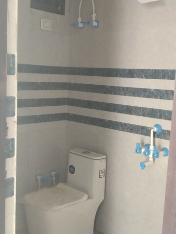 Master Bedroom in 2 BHK Builder Floor at Sunshine Apartments Sector 73, Sector 73 – for Sale