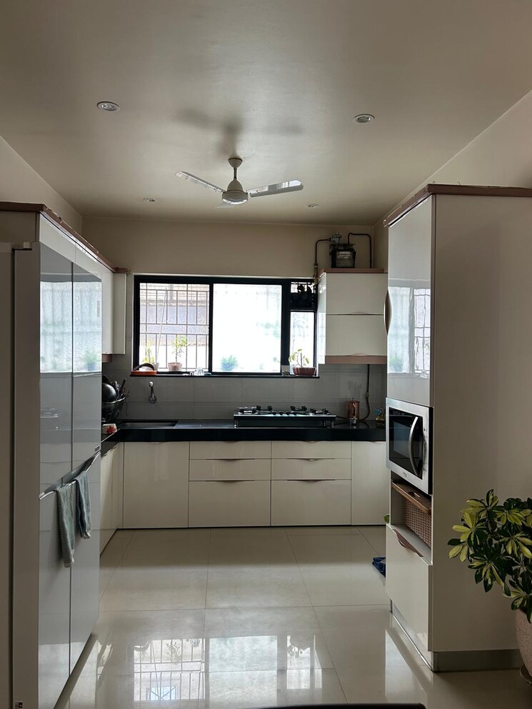 Kitchen, makwana-sons-sahawas-society 2 Bedroom 1050 Sq.Ft. Apartment In Karve Nagar Pune 9040147