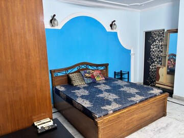 Bedroom in 2 BHK Builder Floor at RWA Apartments Sector 41, Sector 41 – for Rent