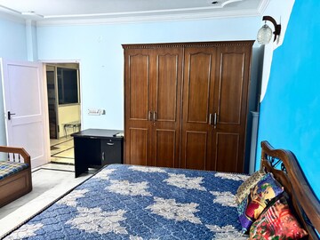 Bedroom in 2 BHK Builder Floor at RWA Apartments Sector 41, Sector 41 – for Rent