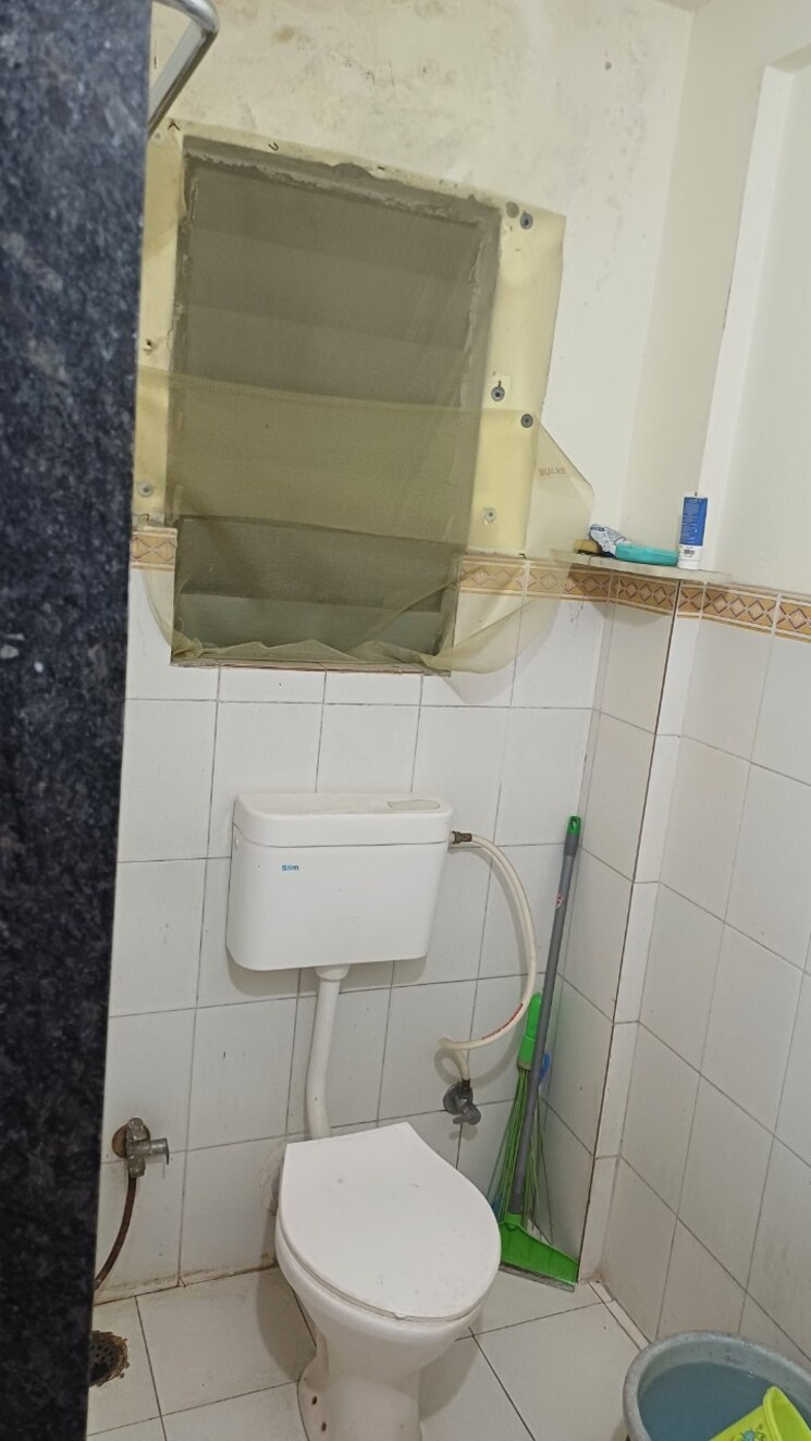 Bathroom, baner 1 Bedroom 600 Sq.Ft. Apartment In Baner Pune 9040126