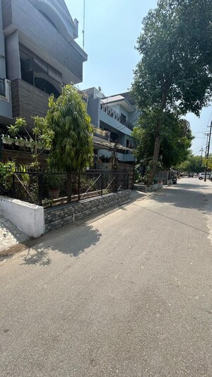  Plot For Sale in Sector 55