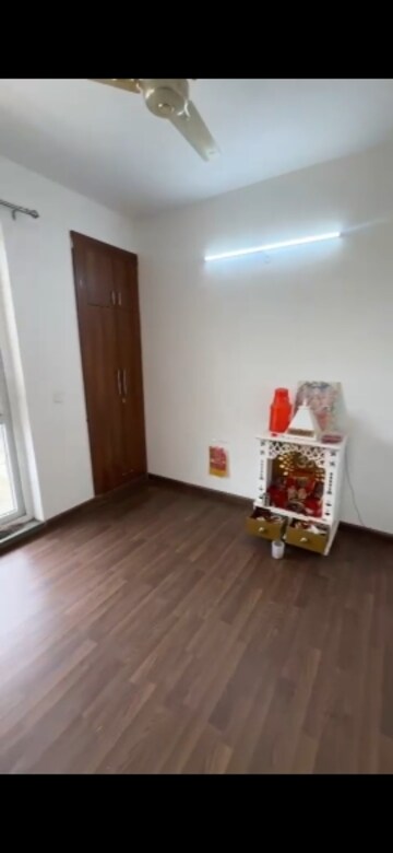 Bedroom in 3 BHK Independent House at BPTP Parkland Pride Phase 2, Sector 77 – for Rent