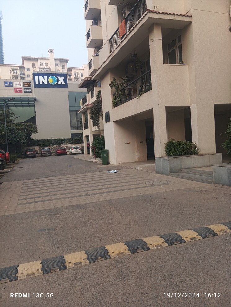 Exterior View, emaar-emrald-floors-select 2 Bedroom 1150 Sq.Ft. Apartment In Sector 65 Gurgaon 9040299