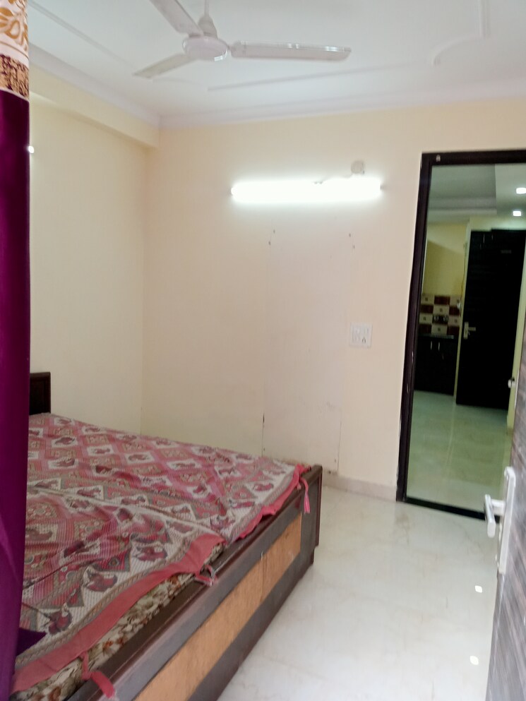 Bedroom, paryavaran complex 1 Bedroom 450 Sq.Ft. Builder Floor In Paryavaran Complex Delhi 9040282
