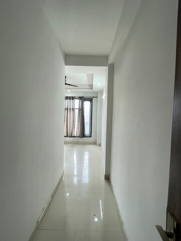 Building Lobby in 1 BHK Builder Floor at Maidan Garhi – for Sale