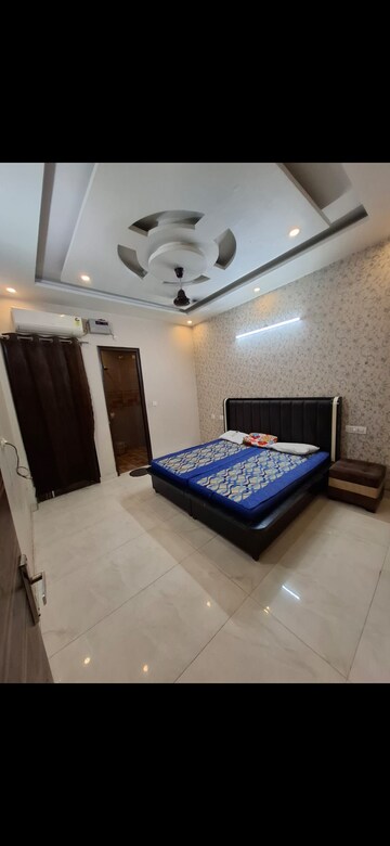 Bedroom in 3 BHK Builder Floor at Sunshine Enclave, Vip Road – for Rent
