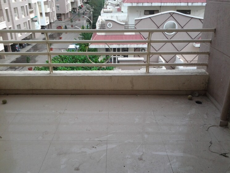 Balcony, g-k-daffodils-housing-society 3 Bedroom 1150 Sq.Ft. Apartment In Pimple Saudagar Pune 9040400