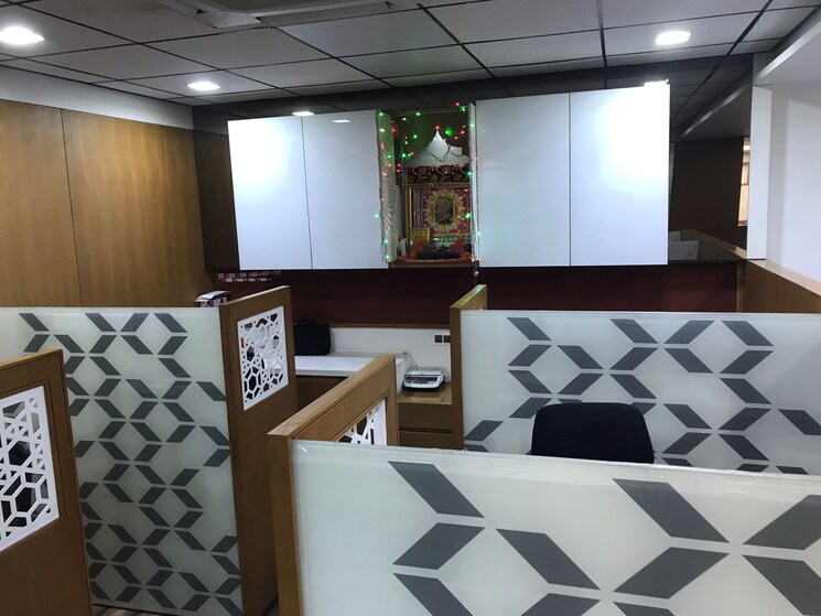 Bedroom, science city Commercial Office Space 1095 Sq.Ft. In Science City Ahmedabad 9040385