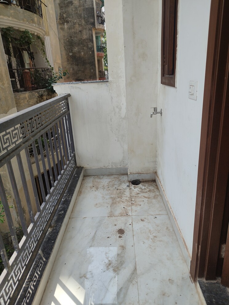 Balcony, ignou road 2 Bedroom 900 Sq.Ft. Builder Floor In Ignou Road Delhi 9040456