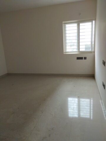 Room in 3.5 BHK Apartment at SMR Vinay Iconia Hyderabad, Kondapur – for Sale