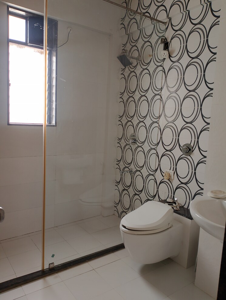 Bathroom, shree-kapil-aasmant-bunglows 4 Bedroom 3200 Sq.Ft. Apartment In Pashan Sus Road Pune 9040474