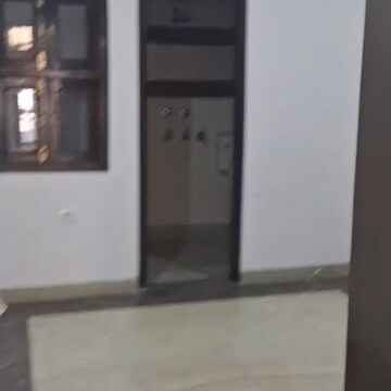 Room in 3 BHK Builder Floor at Rohini Sector 24 – for Sale