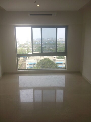 Room in 3 BHK Apartment at Man Shanti Sadan, Bandra West – for Rent