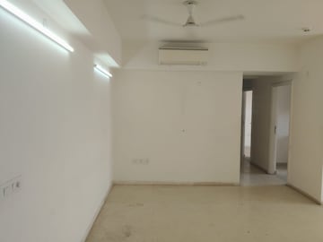 Room in 3 BHK Apartment at DLF The Skycourt, Sector 86 – for Sale