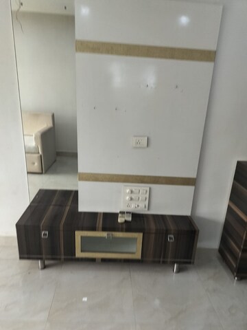 Room in 1 BHK Apartment at Bandra West – for Rent