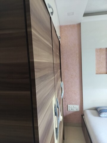Bedroom in 1 BHK Apartment at Bandra West – for Rent