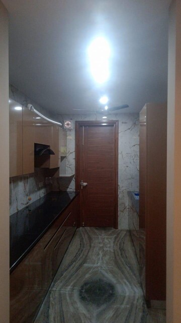 Bathroom in 3 BHK Builder Floor at Sector 43 – for Rent