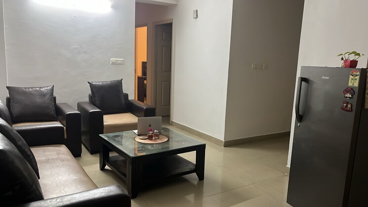 Living Room, aims-golf-city 2.5 Bedroom 1150 Sq.Ft. Apartment In Sector 75 Noida 9040587