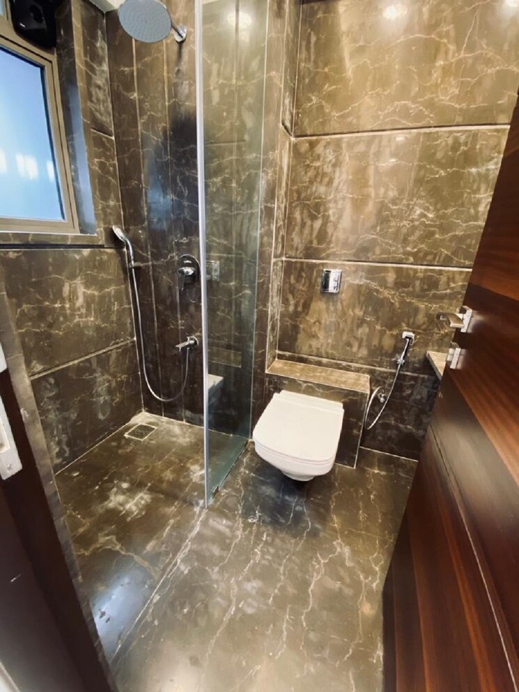 Bathroom, bandra west 2 Bedroom 750 Sq.Ft. Apartment In Bandra West Mumbai 9040609