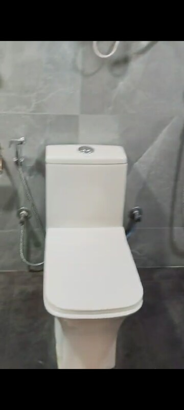 Bathroom in 1 RK Builder Floor at Lajpat Nagar – for Rent