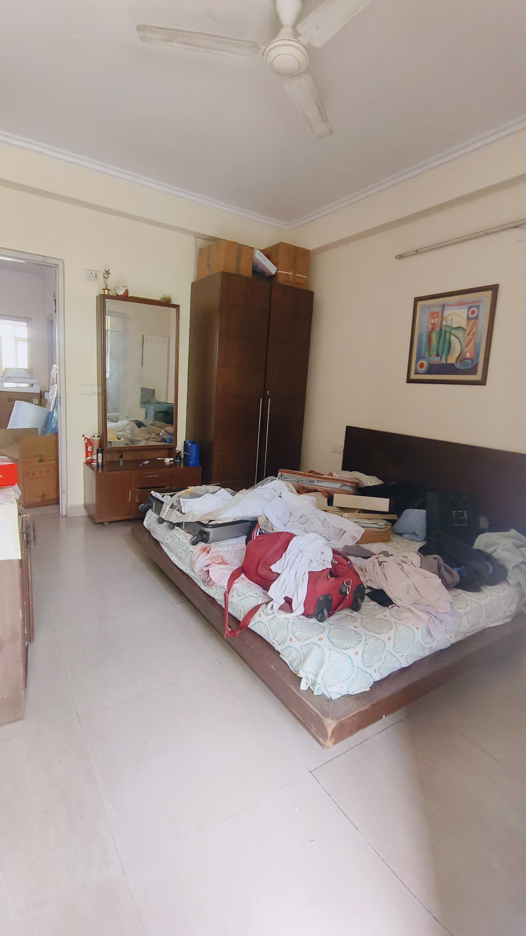 3 BHK 2020 Sq.Ft. Apartment in JMD Gardens