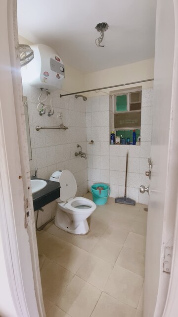 Bathroom in 3 BHK Apartment at JMD Gardens, Sector 33 – for Rent