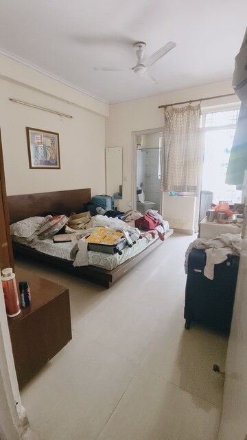 Bedroom in 3 BHK Apartment at JMD Gardens, Sector 33 – for Rent