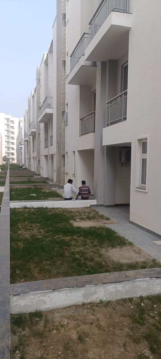 4 BHK + Servant Room Villa For Rent in Godrej Golf Link Villas