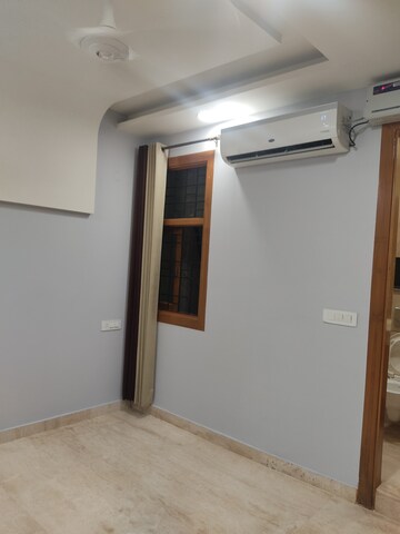Attached Bathroom in 3 BHK Builder Floor at Sadhna Enclave – for Sale