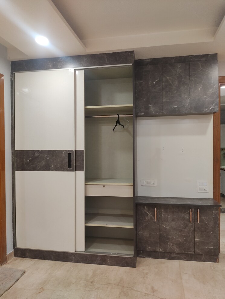 Kitchen/pantry, sadhna enclave 3 Bedroom 160 Sq.Yd. Builder Floor In Sadhna Enclave Delhi 9040726