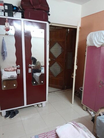 Furnished Amenities in 2 BHK Apartment at Arihant Darshan CHS, Kandivali East – for Sale