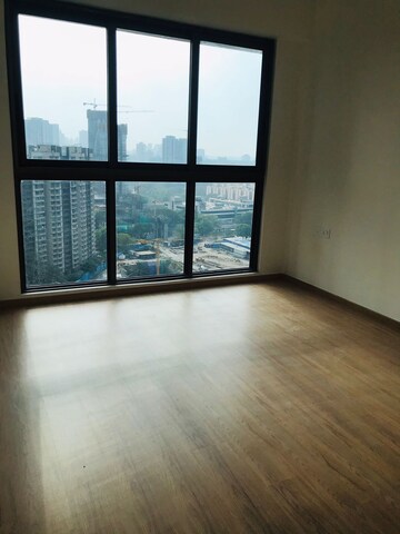 Room in 3 BHK Apartment at Runwal Bliss, Kanjurmarg East – for Rent