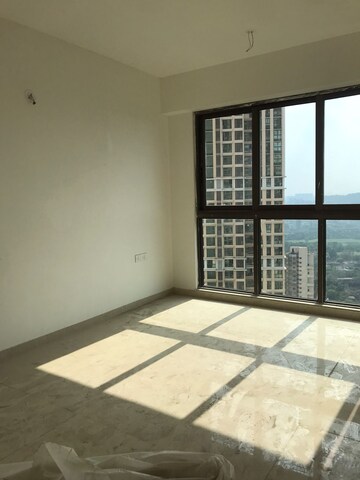 Room in 3 BHK Apartment at Runwal Bliss, Kanjurmarg East – for Rent