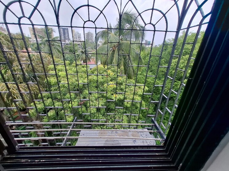 Balcony, bandra west 1.5 Bedroom 550 Sq.Ft. Apartment In Bandra West Mumbai 9040890