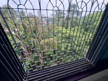 Balcony in 1.5 BHK Apartment at Bandra West – for Rent