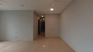 Room in 3 BHK Apartment at Oberoi Eternia, Mulund West – for Rent